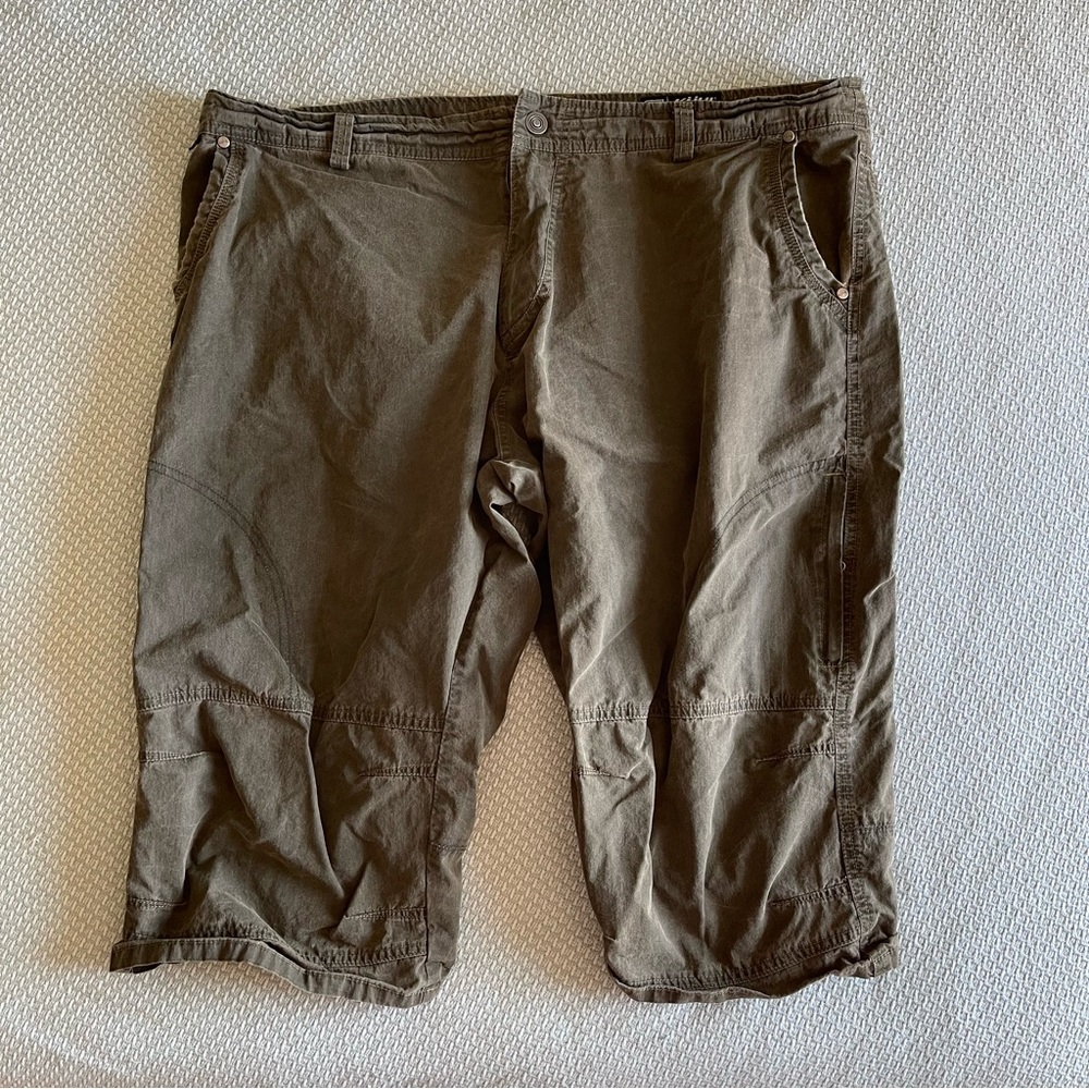 Kuhl brand hiking shorts size 42